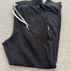 Women’s Vuori Black Jogger Pants Small